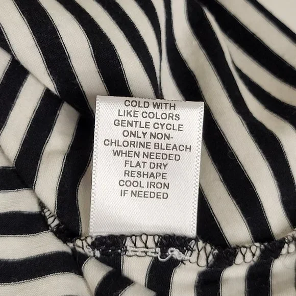 Elle, size L, front wrapped, mid-length sleeve, knit top blk/wht  stripe. NWOT. - Picture 8 of 12